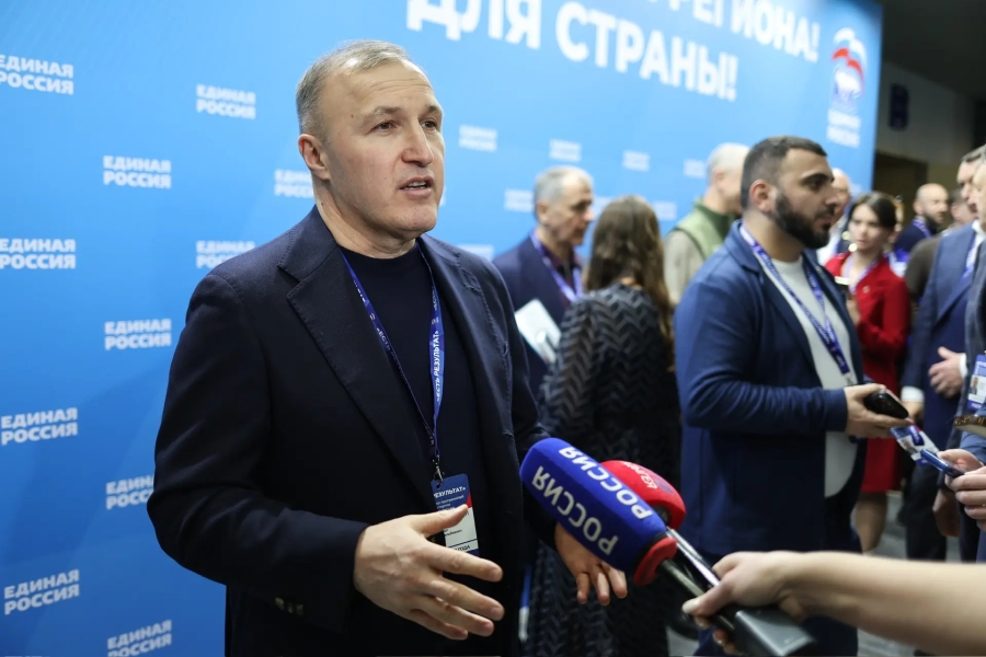Глава Адыгеи принимает участие в окружном отчётном форуме "Единой России"