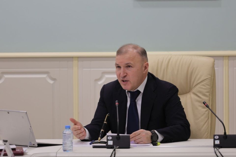 Глава Адыгеи поручил провести субботники и улучшить придорожный сервис