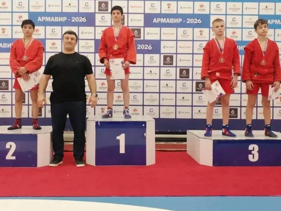 Воспитанники спортшколы Адыгейска стали призерами первенства ЮФО по самбо